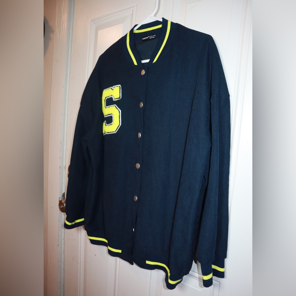 Shein Varsity Jacket Size Large - image 2